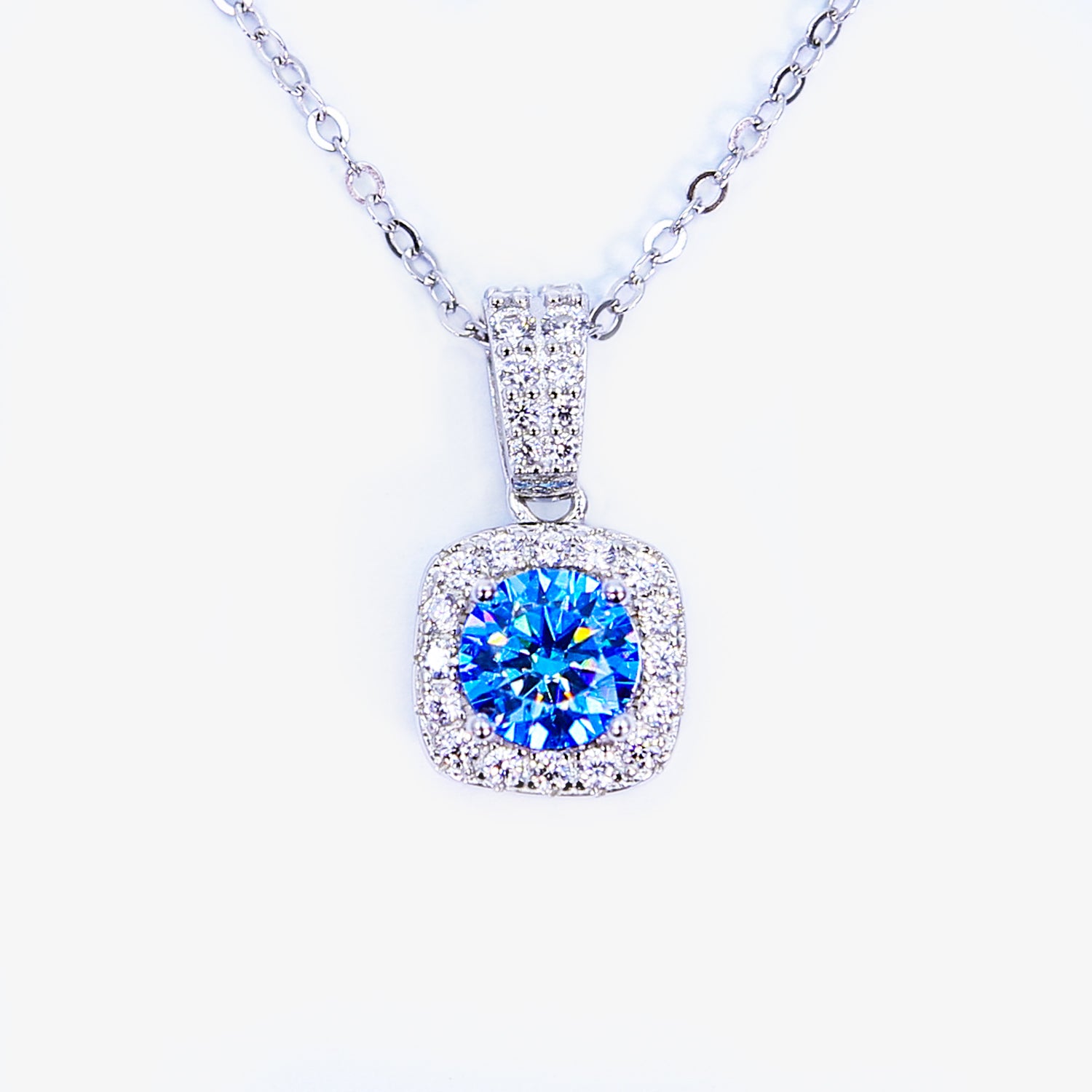 925 sterling silver D color moissanite pendant necklace